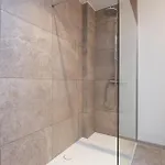 Luxury With 4 Rooms, Pool And Modern Comfort