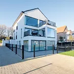 Luxury With 4 Rooms, Pool And Modern Comfort De Haan