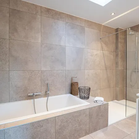 Luxury With 4 Rooms, Pool And Modern Comfort Appartement De Haan