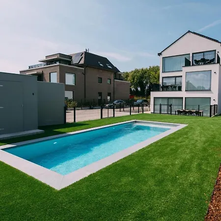 Luxury With 4 Rooms, Pool And Modern Comfort De Haan