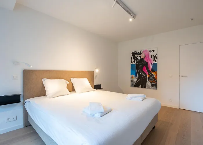 Luxury With 4 Rooms, Pool And Modern Comfort Lägenhet De Haan