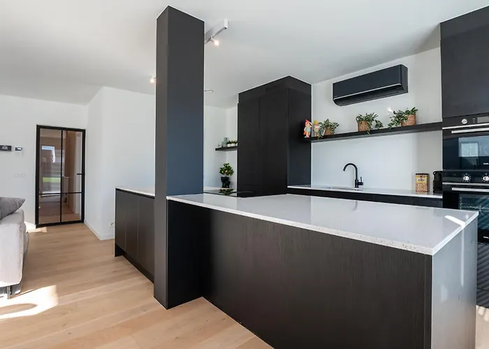 Appartement Luxury With 4 Rooms, Pool And Modern Comfort