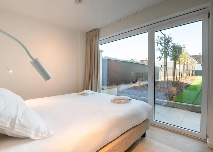 Luxury With 4 Rooms, Pool And Modern Comfort * De Haan