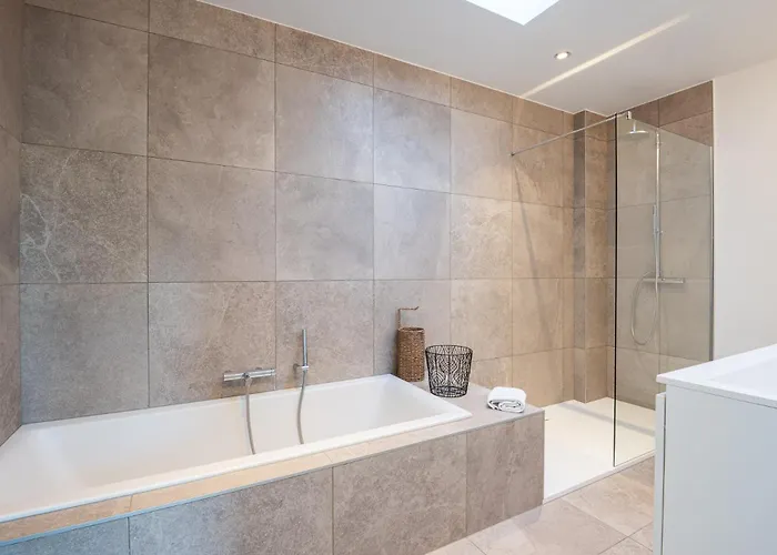 Luxury With 4 Rooms, Pool And Modern Comfort Appartement De Haan