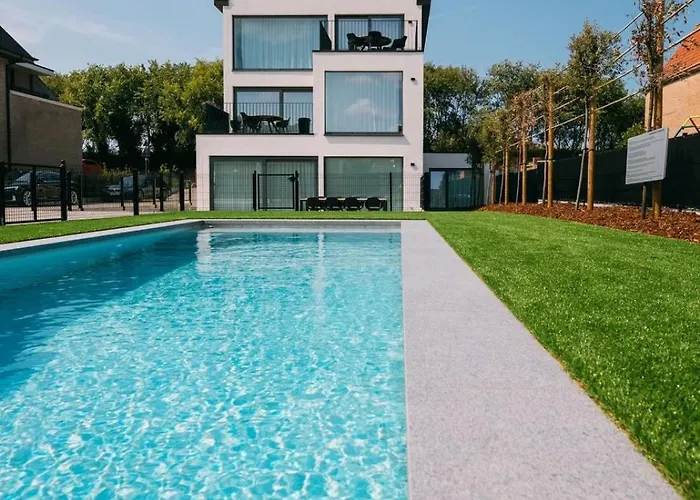 Luxury With 4 Rooms, Pool And Modern Comfort Lägenhet