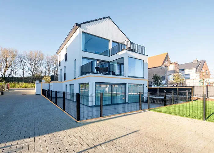 Luxury With 4 Rooms, Pool And Modern Comfort Lägenhet